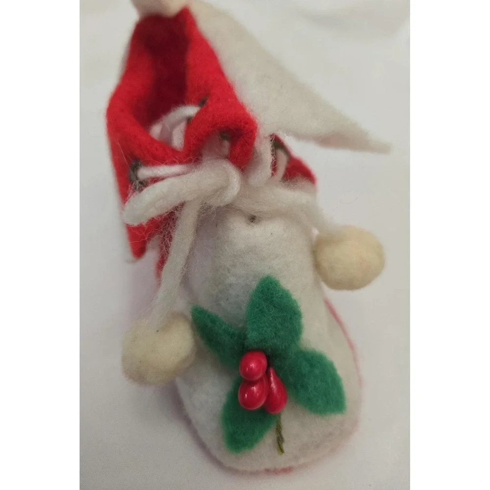 Vintage Felt Christmas Ornaments Shoes Green And‎ Red Retro Holiday Decor